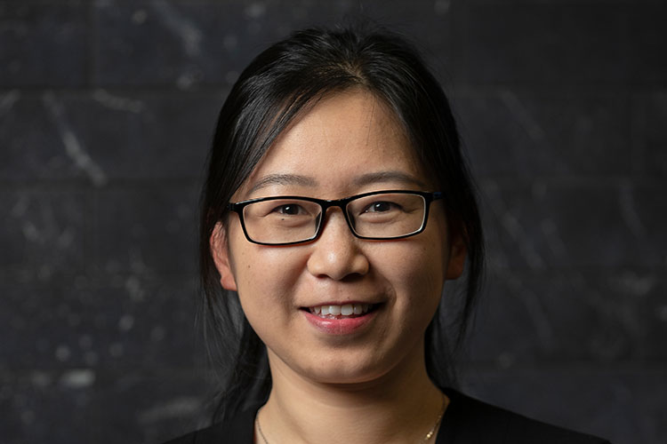 Elaine Zhang Profile Image